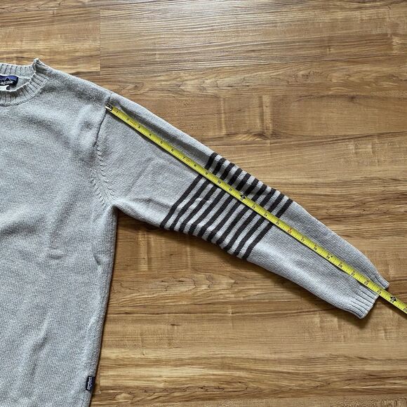 PATAGONIA L Gray Striped LS Crewneck Knit Sweater Lambswool Preppy Ski Outdoors - Picture 9 of 16